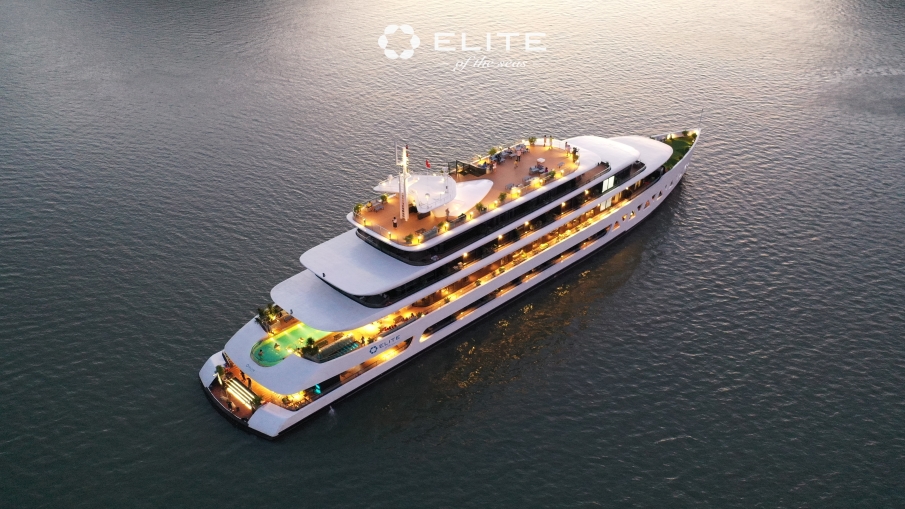 ELITE OF THE SEAS